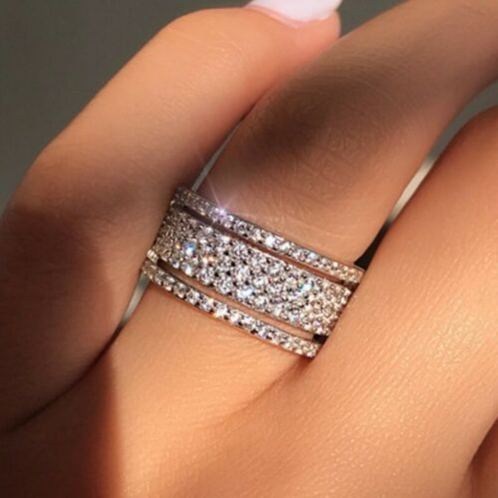 New 925 Sterling Silver Diamond Beautiful Ring - Picture 1 of 4